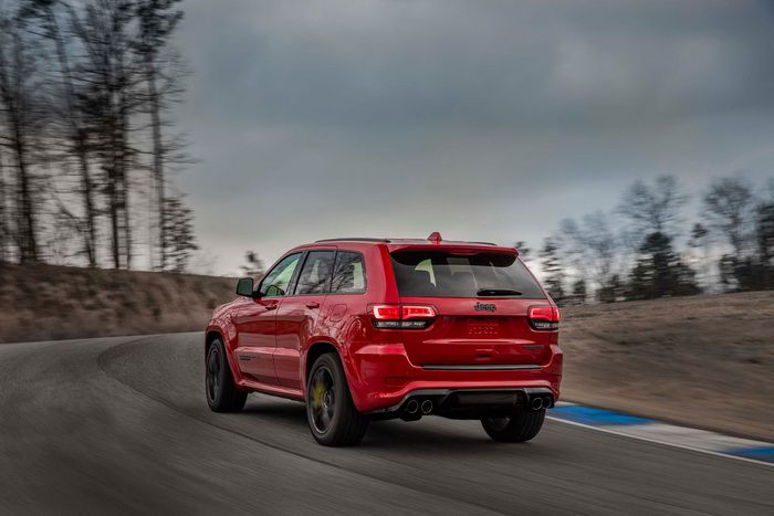 Jeep-Grand-Cherokee-Trackhawk-4.jpg