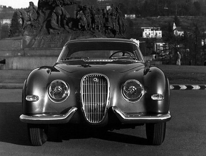 Jaguar-xk120-4.jpg