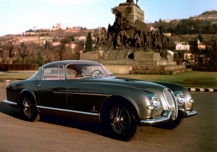 Jaguar-xk120-3.jpg